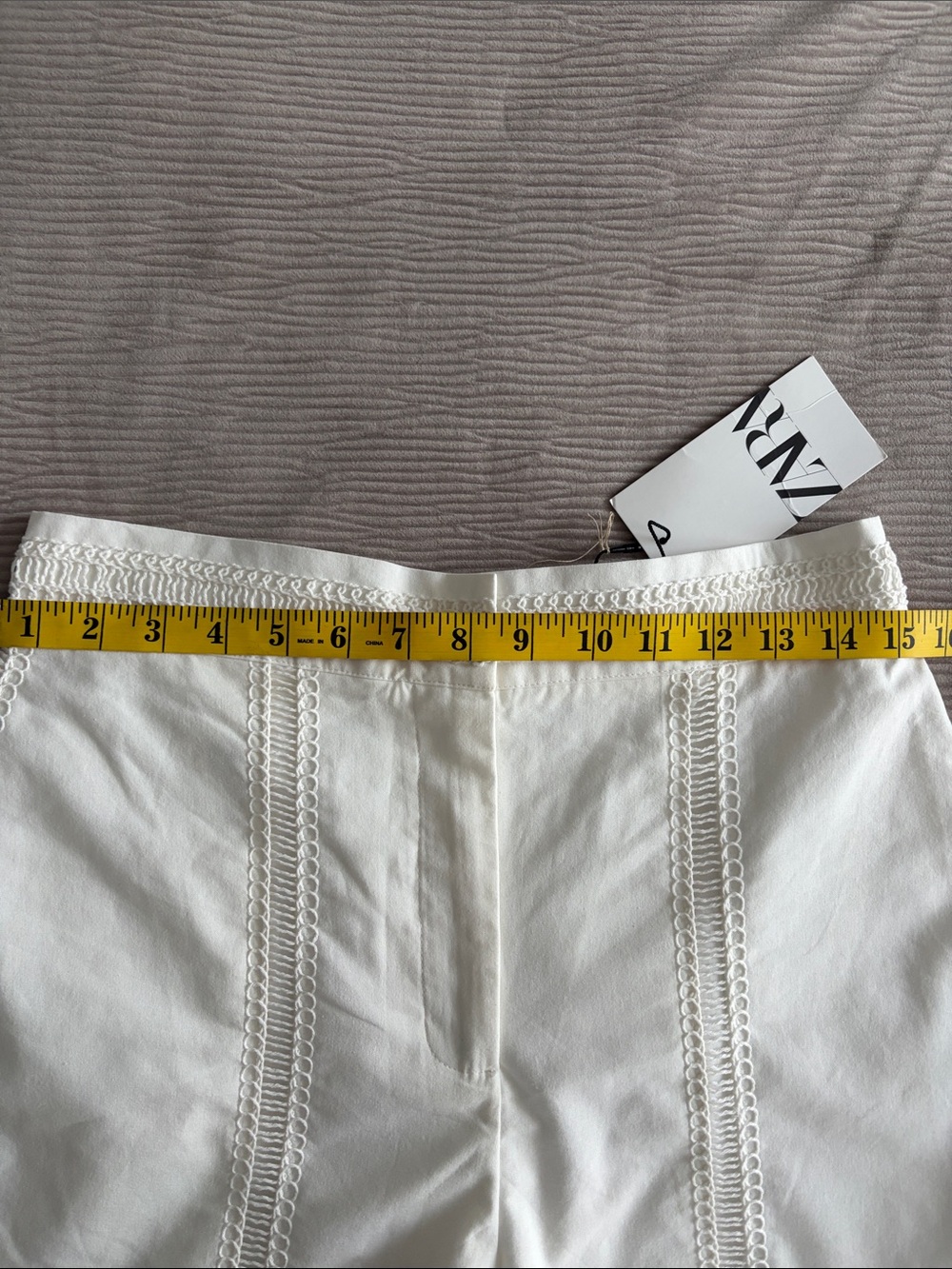 Zara off white Crochet Trim Women’s Shorts/ Size Medium - Picture 6 of 9